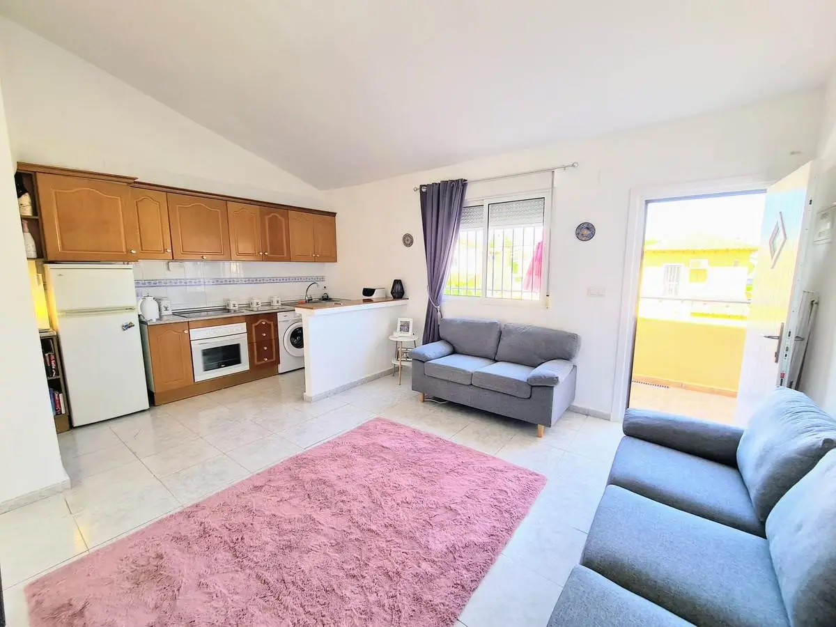 2 Bedroom Bungalow For Sale In Villamartin — 4/10