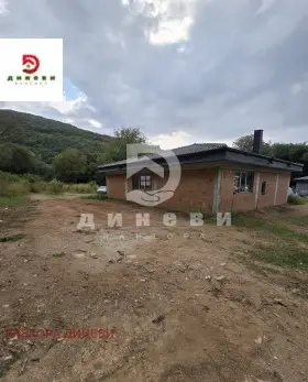 House with guest annexe, Stara Zagora — 3/10