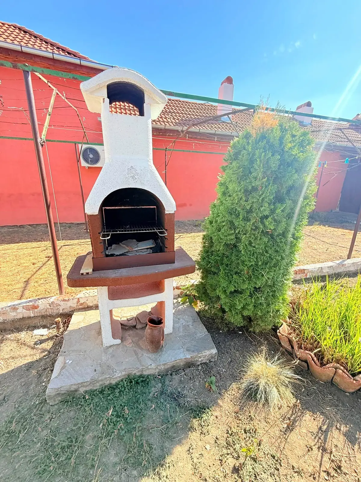 Move-in-ready country house with large yard in Glava, Pleven — 2/10