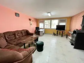Three-storey house in Sredna Kula, Ruse — 6/10