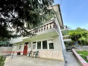 Three-storey house in Sredna Kula, Ruse — 4/10