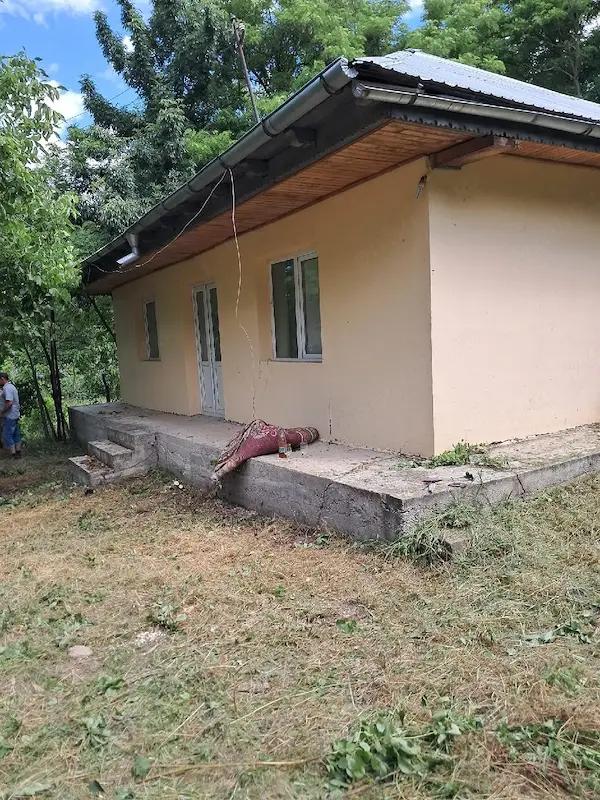 Vând casa cu teren — 2/4