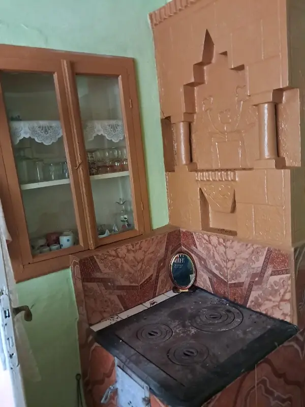 Vând casa cu teren — 3/4