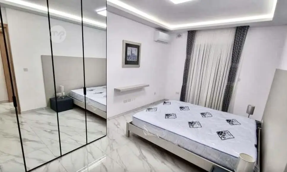 Iklin Modern Apartment — 4/5
