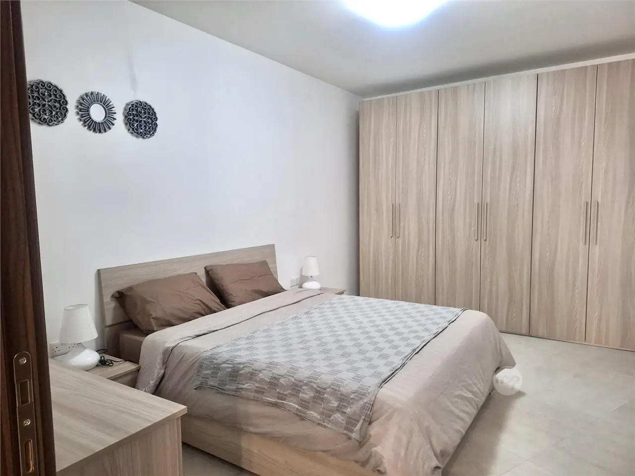 Swieqi / Ibragg Modern Apartment — 2/6