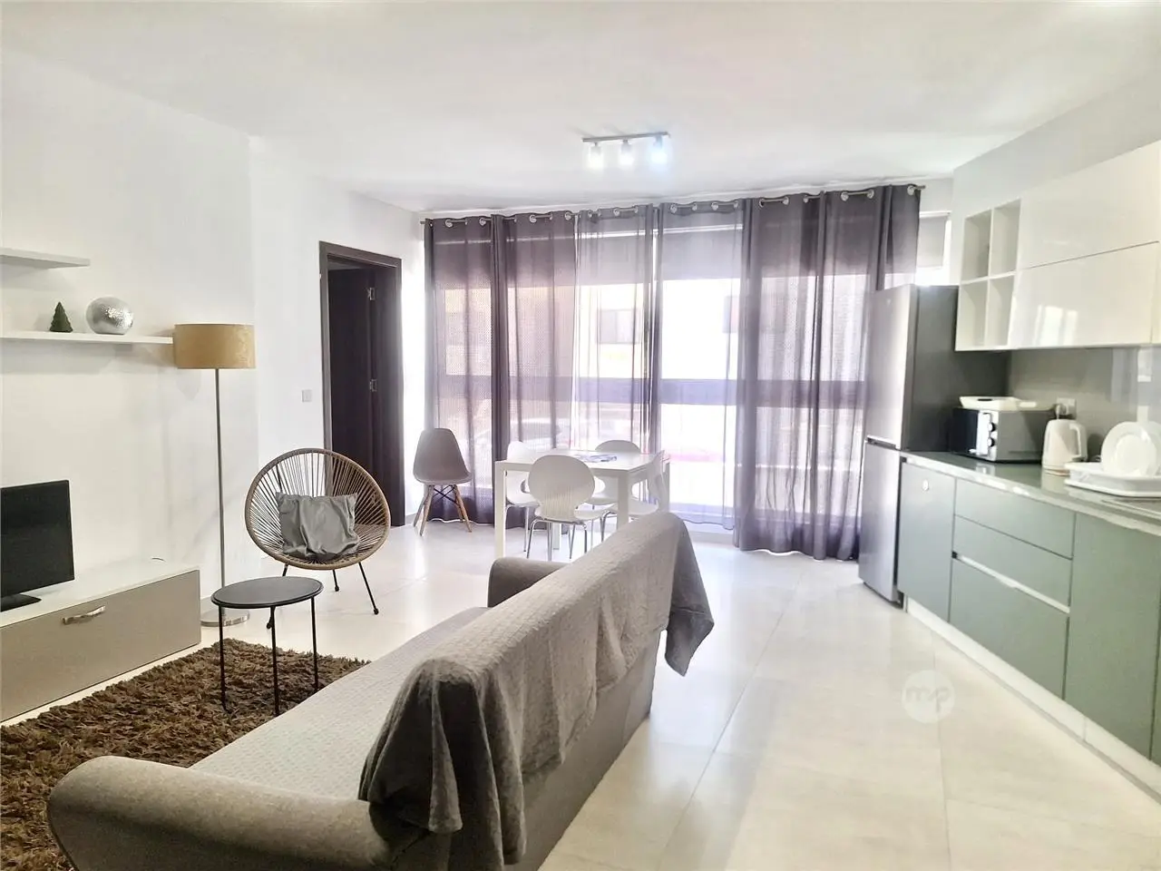 Swieqi / Ibragg Modern Apartment — Swieqi, Malta, مالطا